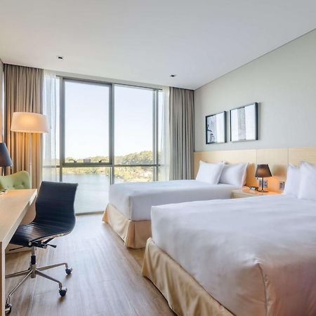 Отель Hampton By Hilton Montevideo Carrasco Сьюдад-де-ла-Коста Экстерьер фото
