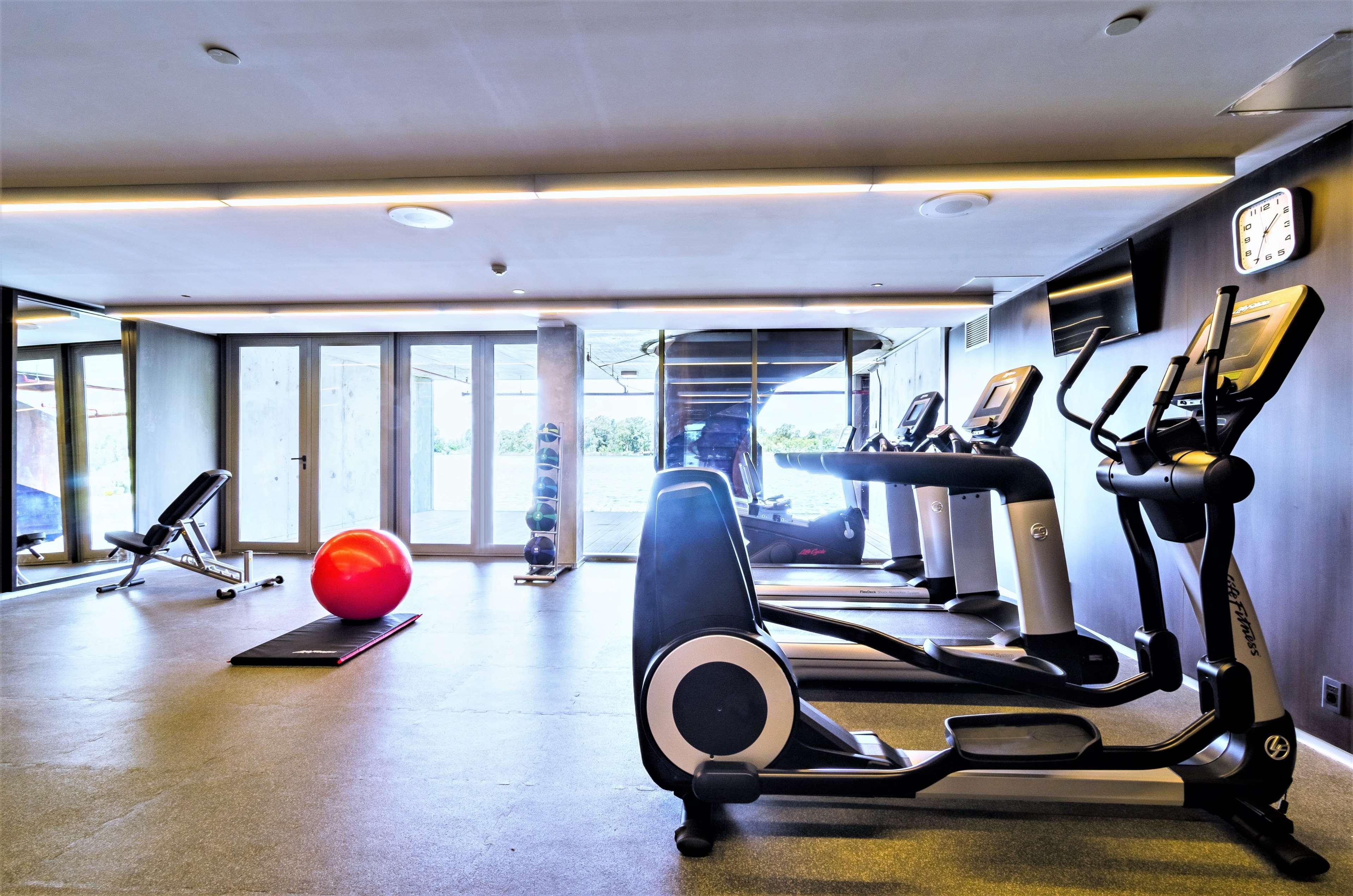 Отель Hampton By Hilton Montevideo Carrasco Сьюдад-де-ла-Коста Экстерьер фото