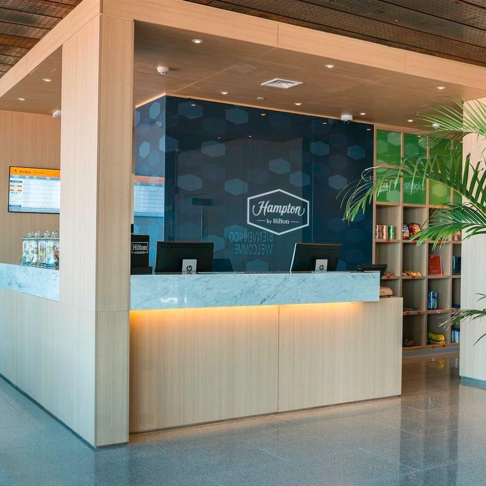 Отель Hampton By Hilton Montevideo Carrasco Сьюдад-де-ла-Коста Экстерьер фото