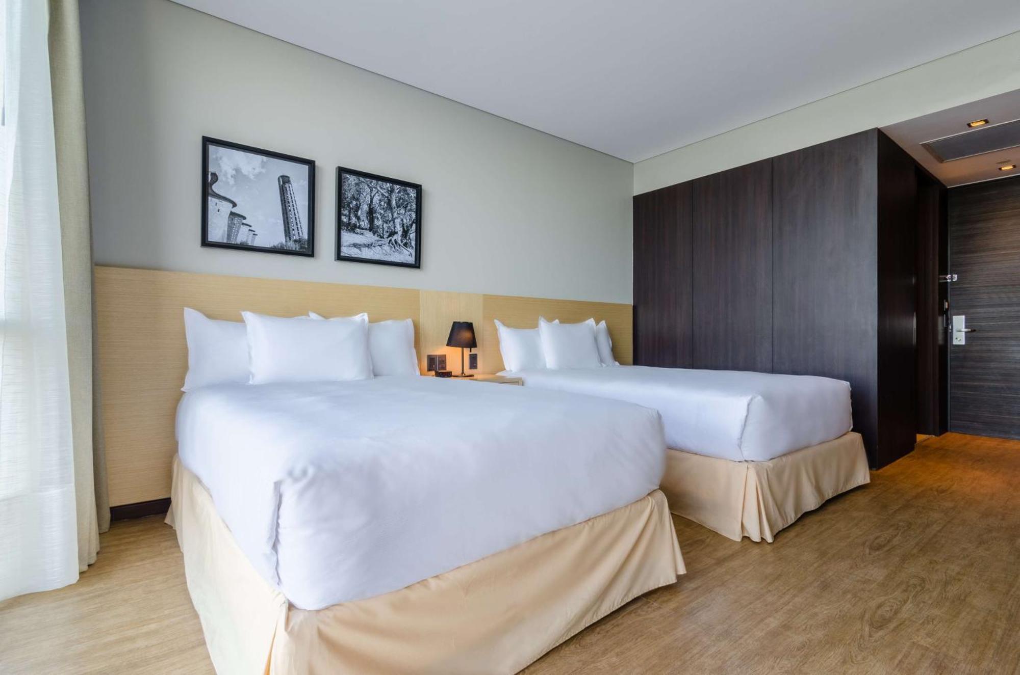 Отель Hampton By Hilton Montevideo Carrasco Сьюдад-де-ла-Коста Экстерьер фото