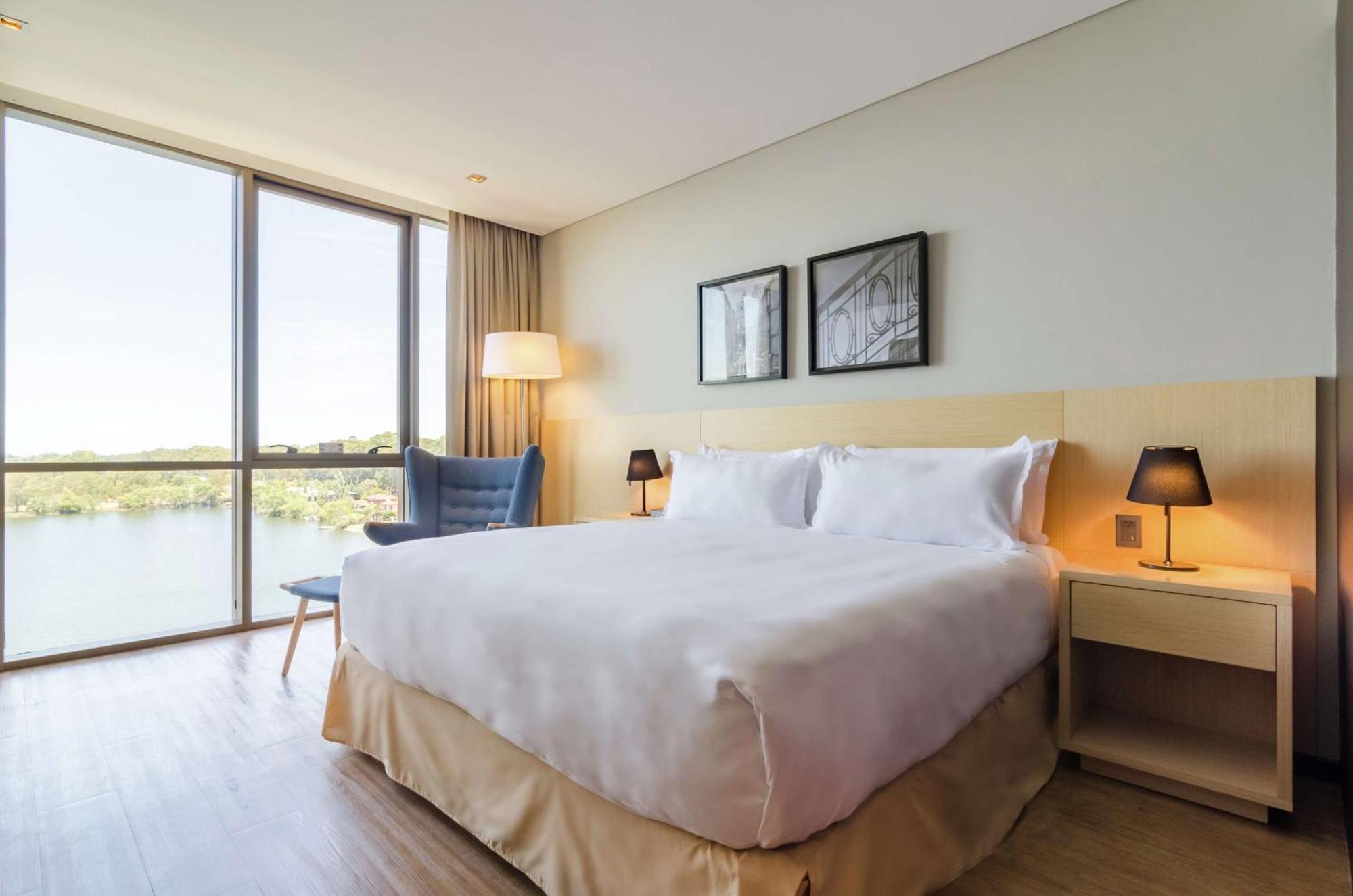 Отель Hampton By Hilton Montevideo Carrasco Сьюдад-де-ла-Коста Экстерьер фото
