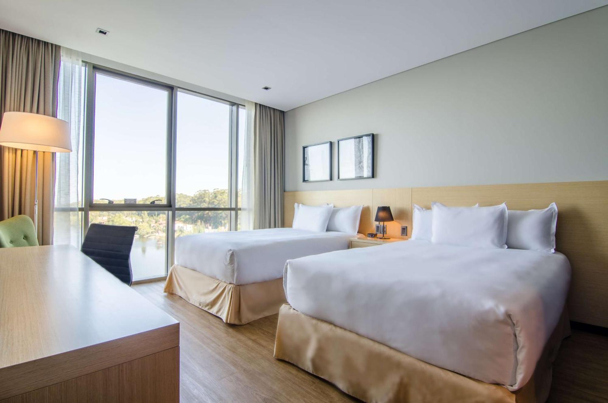 Отель Hampton By Hilton Montevideo Carrasco Сьюдад-де-ла-Коста Экстерьер фото
