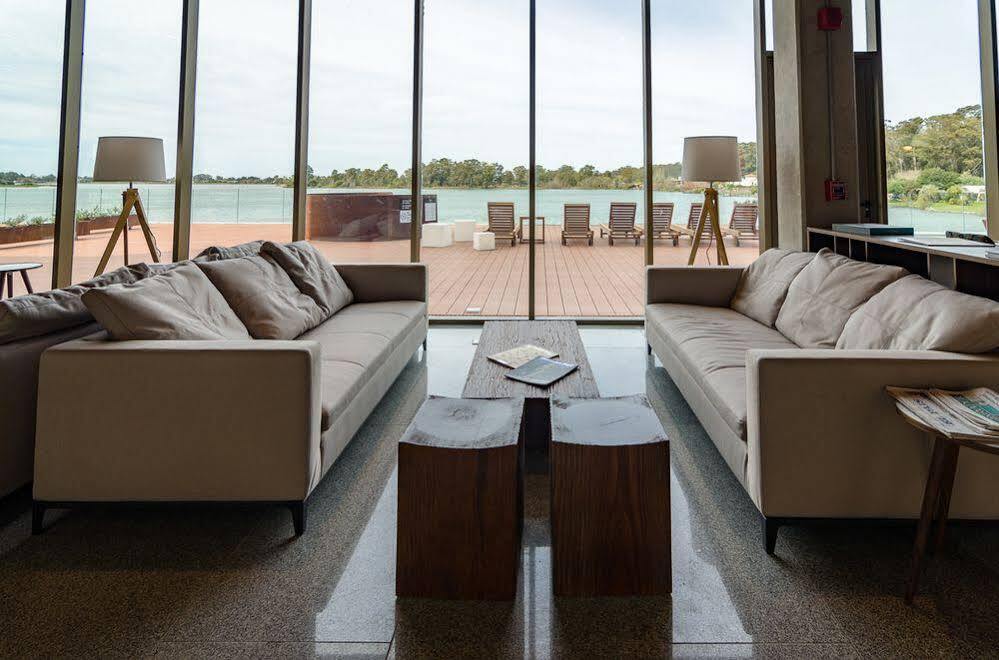 Отель Hampton By Hilton Montevideo Carrasco Сьюдад-де-ла-Коста Экстерьер фото