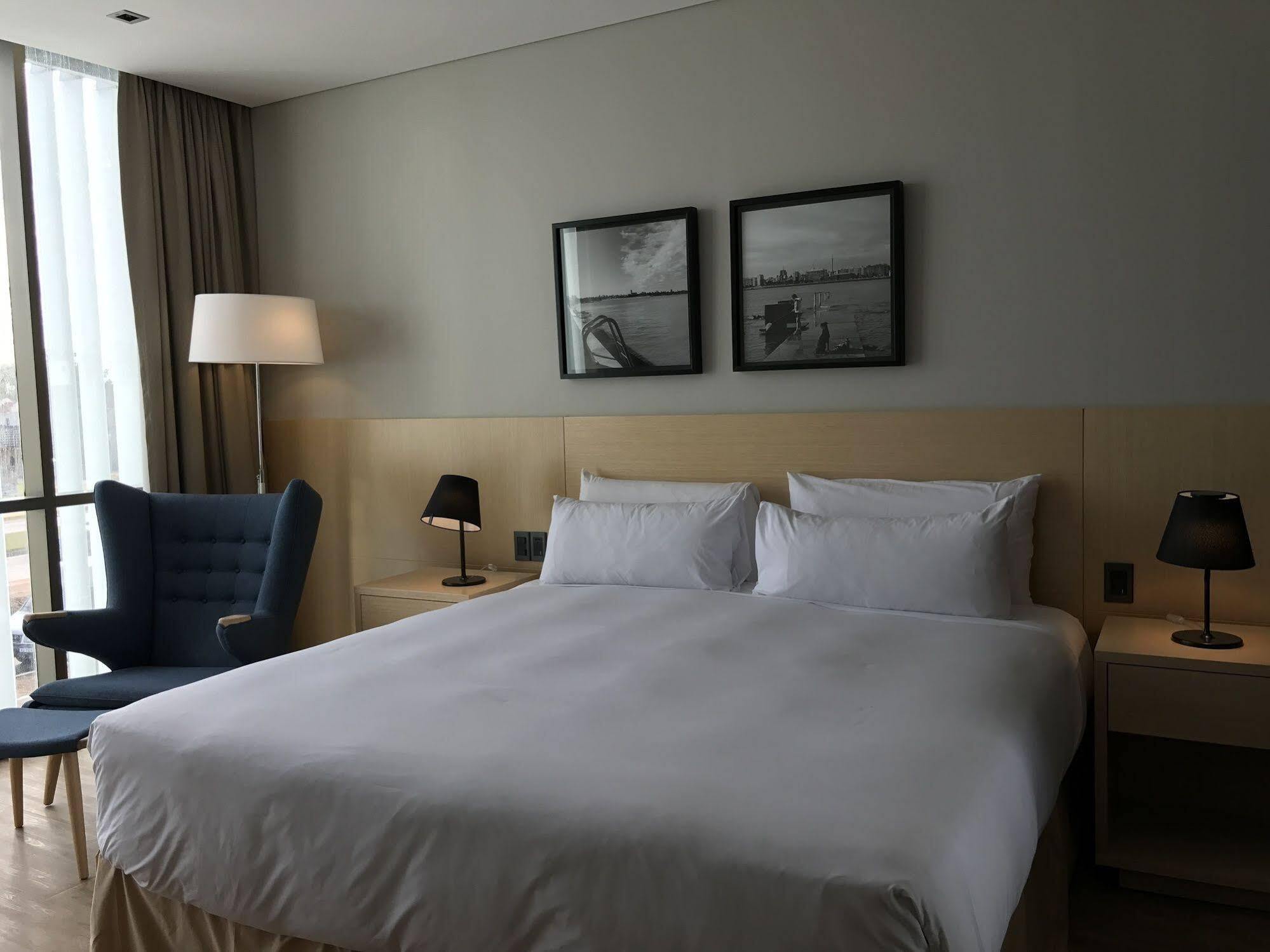 Отель Hampton By Hilton Montevideo Carrasco Сьюдад-де-ла-Коста Экстерьер фото